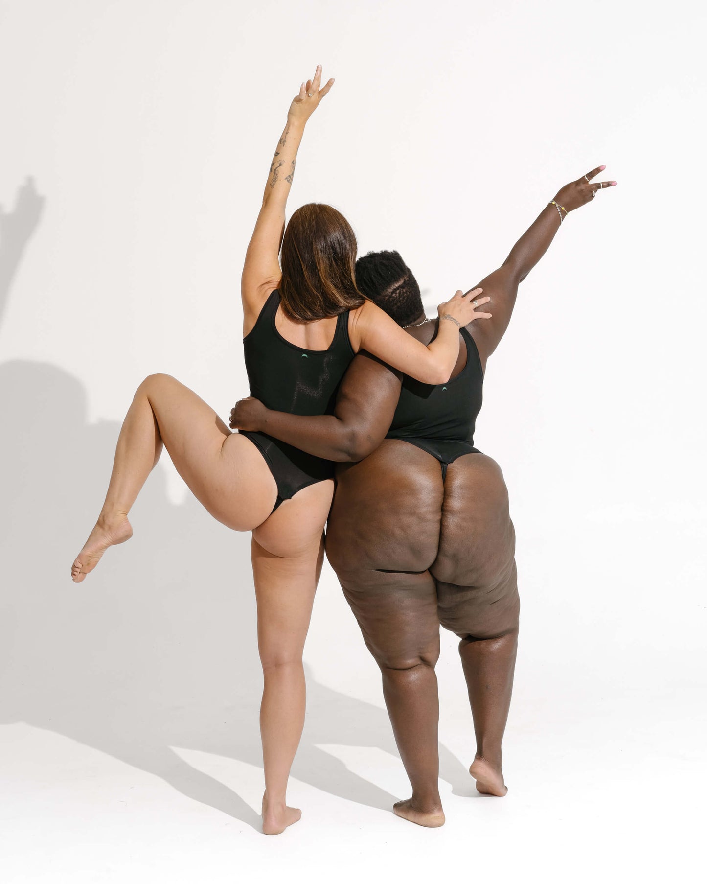 Black | Model (L) is wearing size S, Model (R) is wearing 3XL