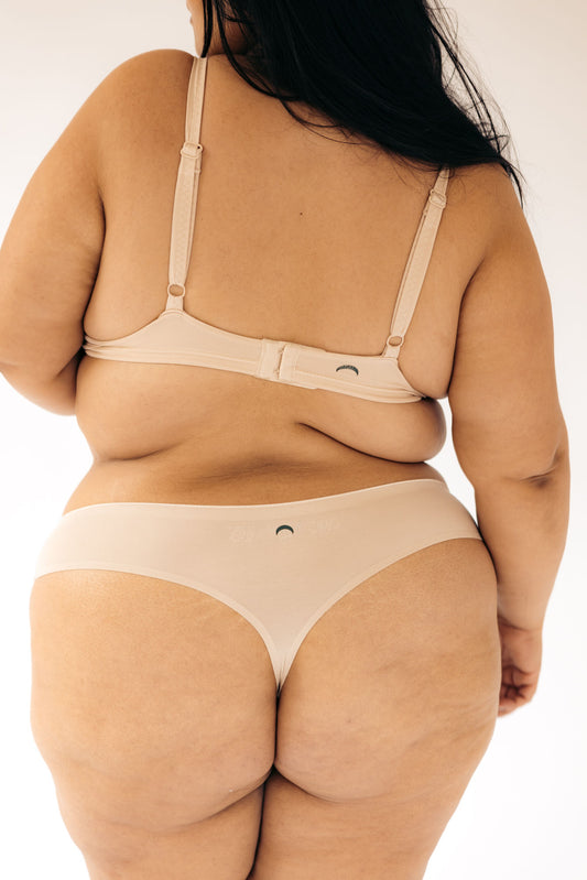 Seamless Low-Mid Rise Thong