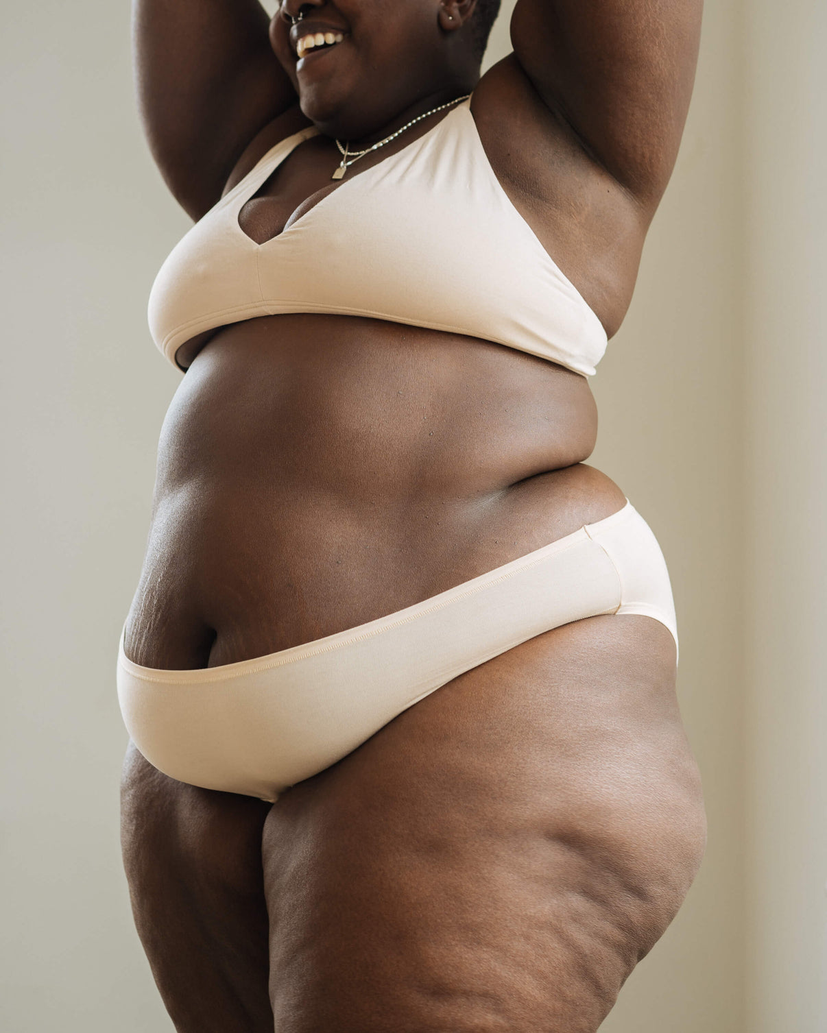 Beige | Model is wearing 3XL
