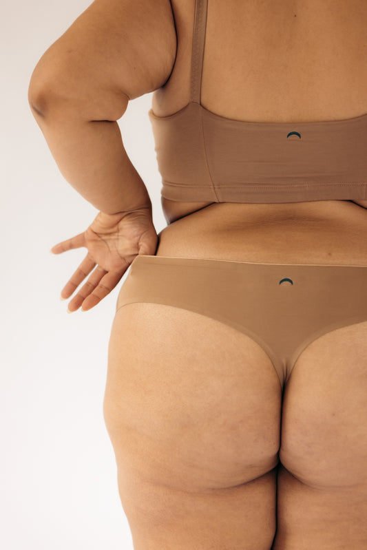 Seamless Low-Mid Rise Thong