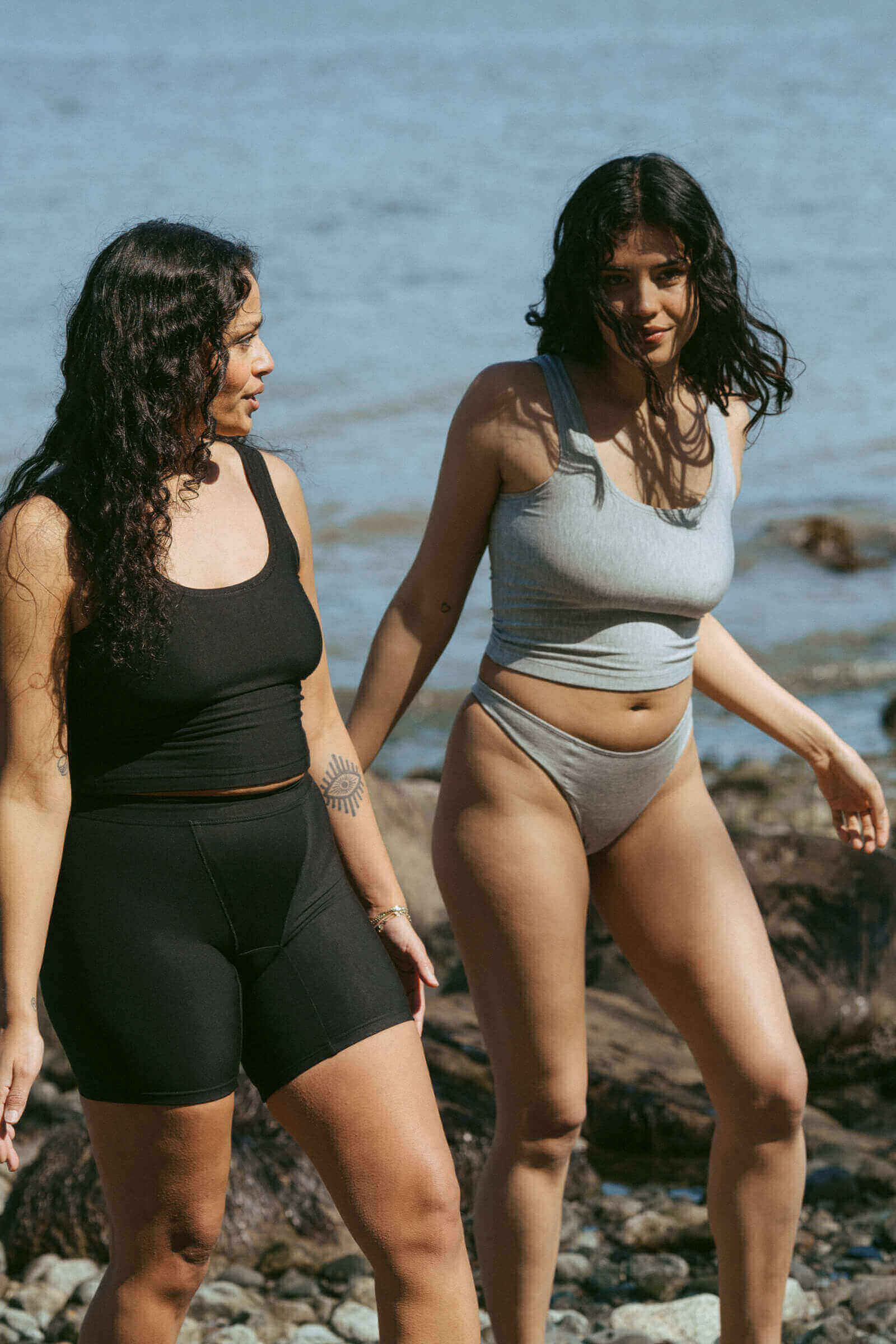 Grey | Model (L) is wearing size L and Model (R) is wearing size S