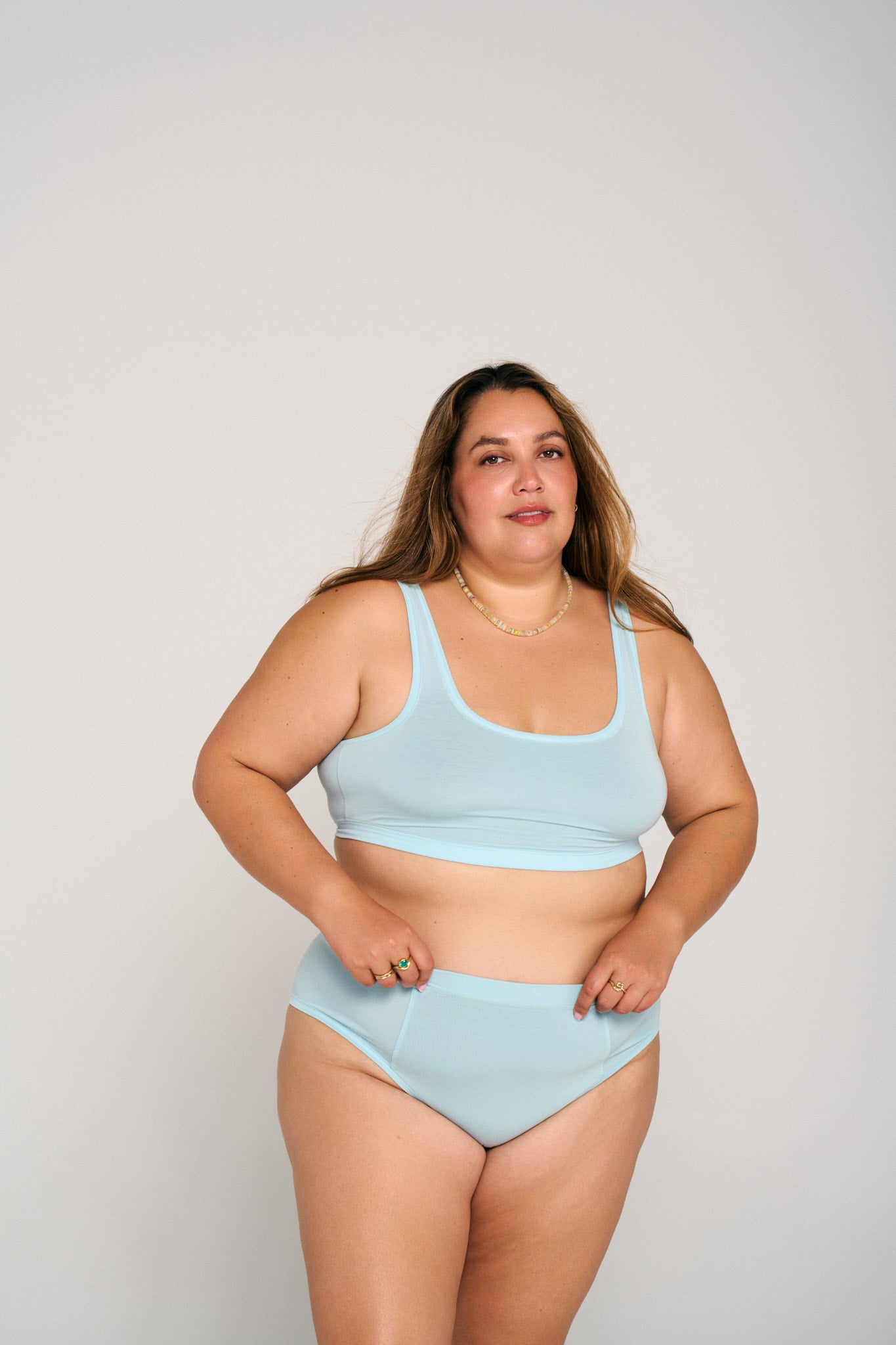 Plunge | Model is wearing size XL bra and 2XL undie