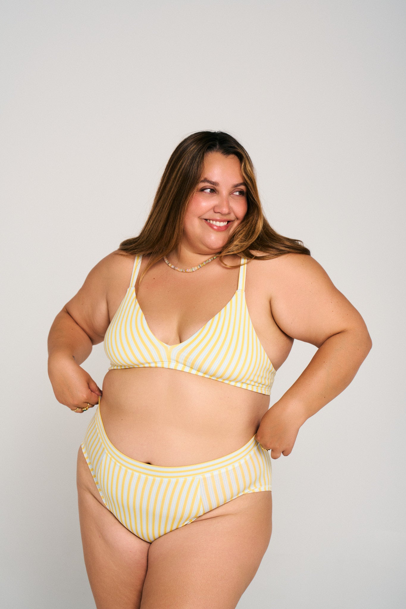 Riviera Stripe | Model is wearing size 2XL undie & XL bra