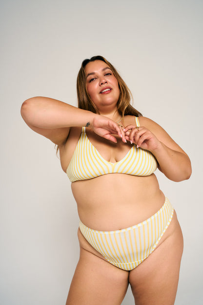 Riviera Stripe | Model is wearing size 2XL undie & XL bra
