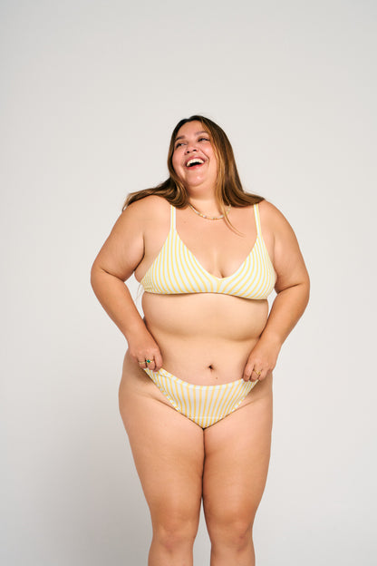 Riviera Stripe | Model is wearing size 2XL undie & XL bra