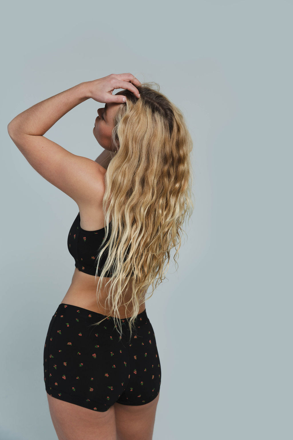 Midnight Rose | Model is wearing size M