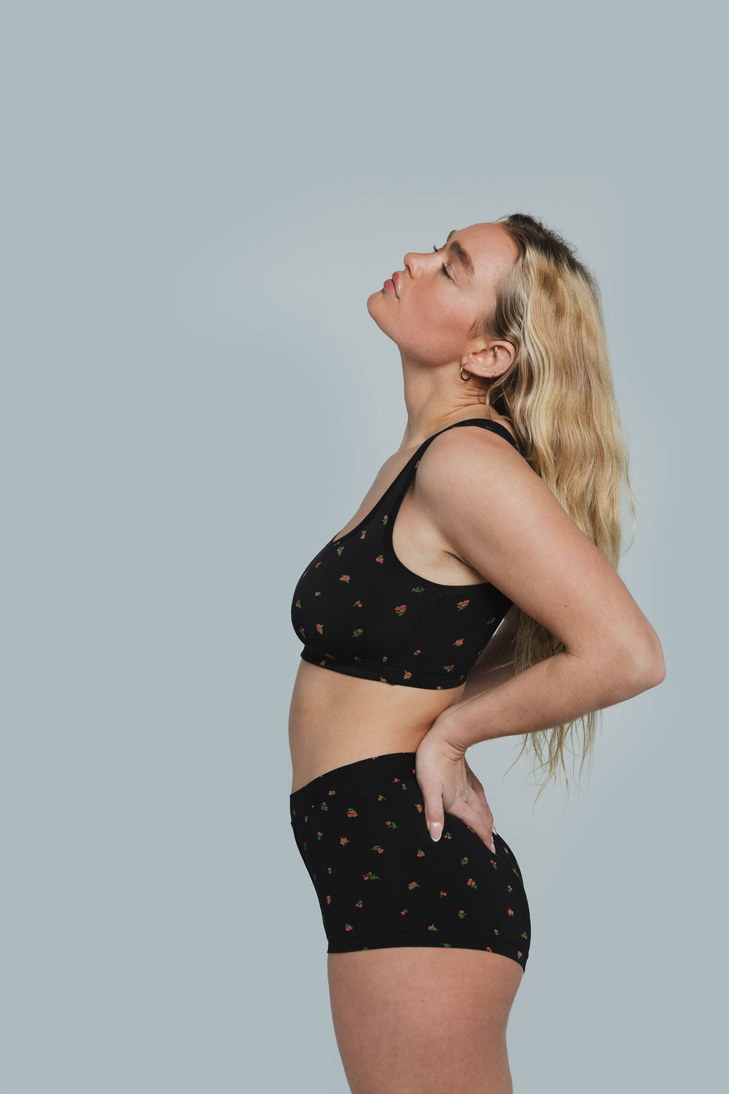 Midnight Rose | Model is wearing size M