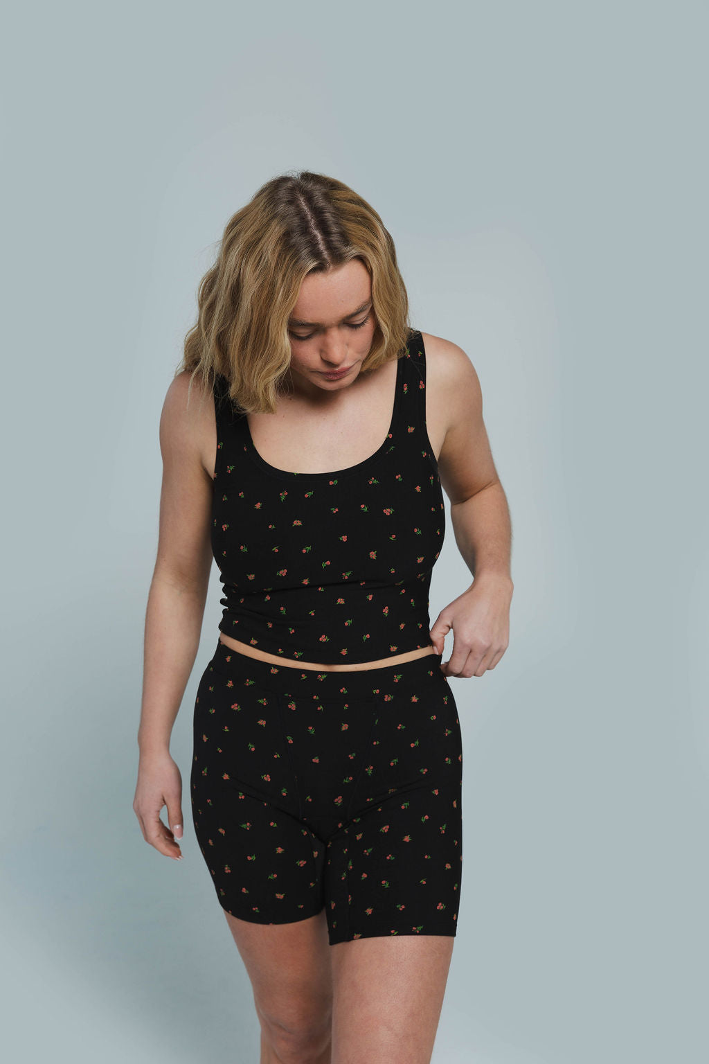 Midnight Rose | Model is wearing size M