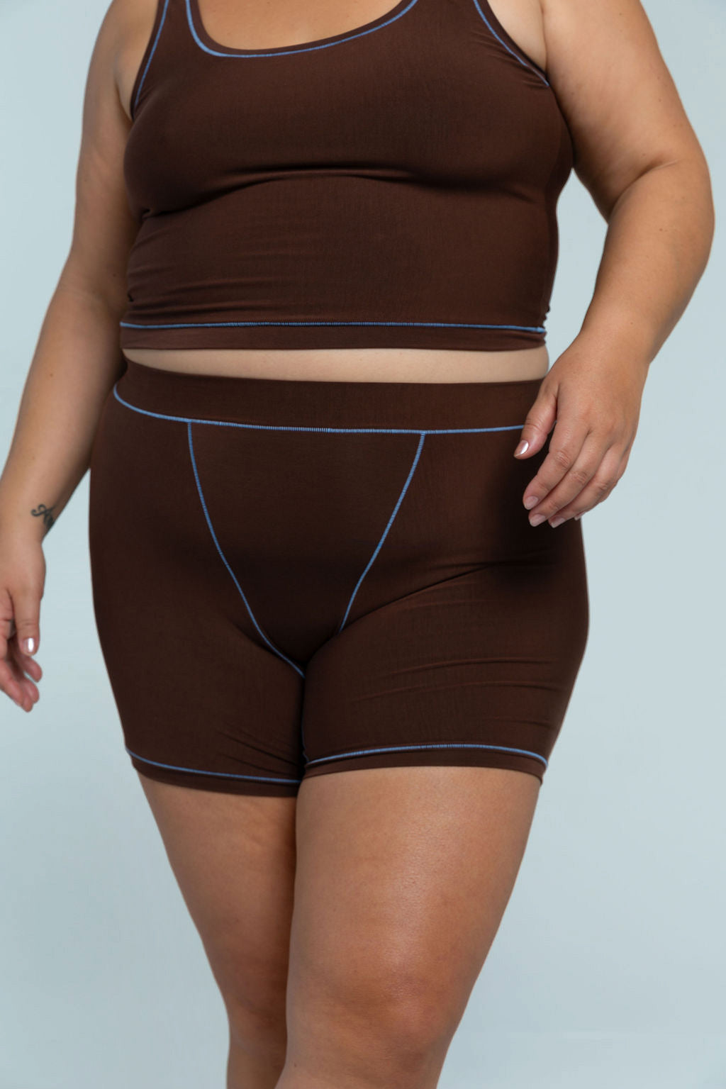 Brown / Sky Blue | Model is wearing size 2XL