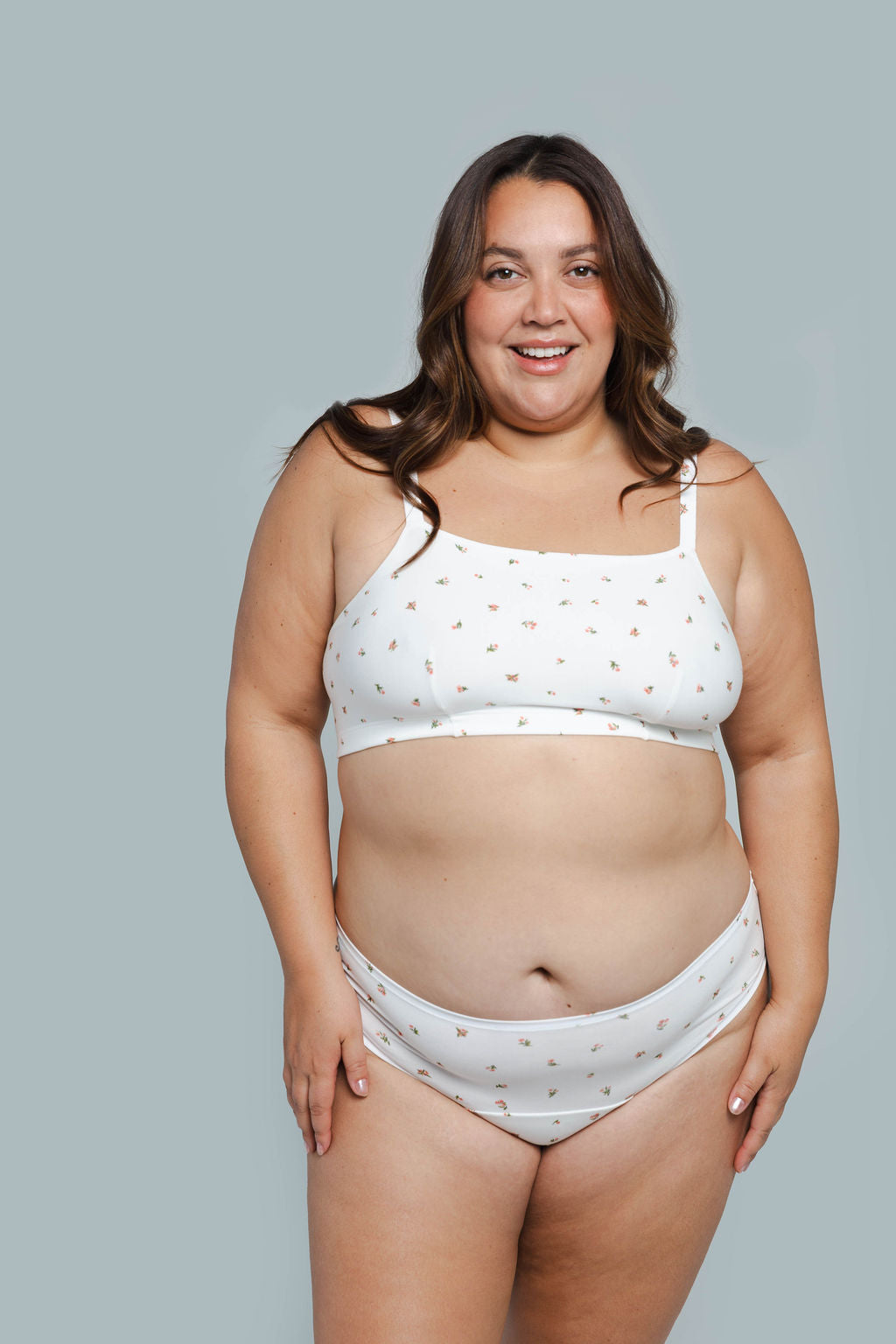 Morning Rose | Model is wearing size 2XL