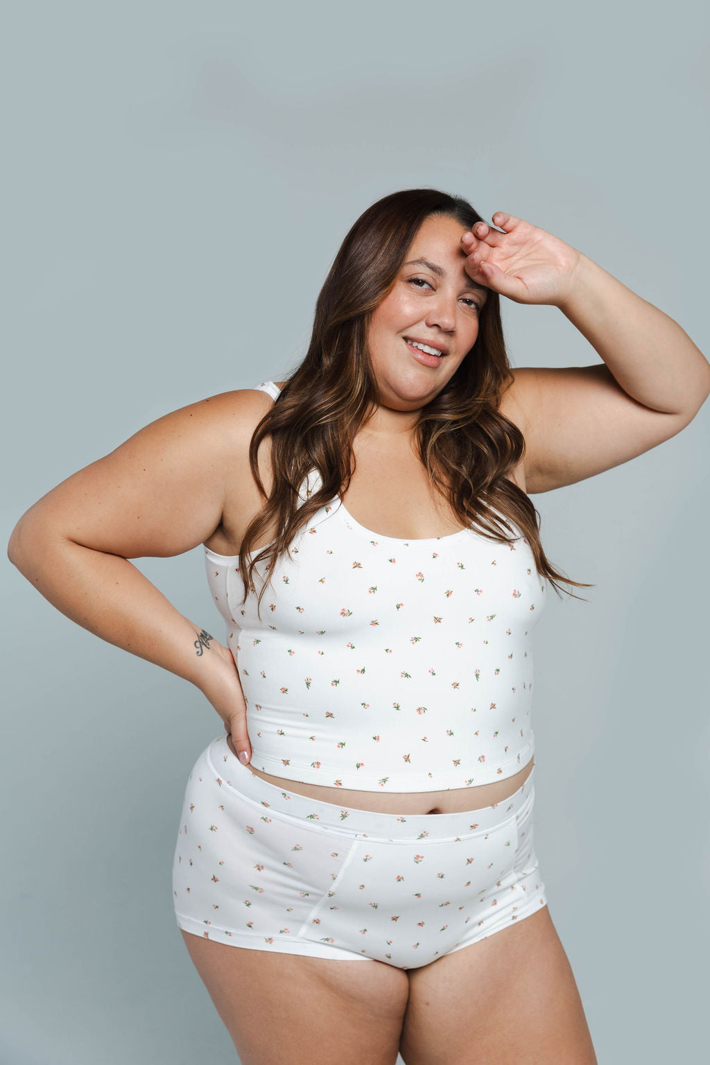 Morning Rose | Model is wearing size 2XL