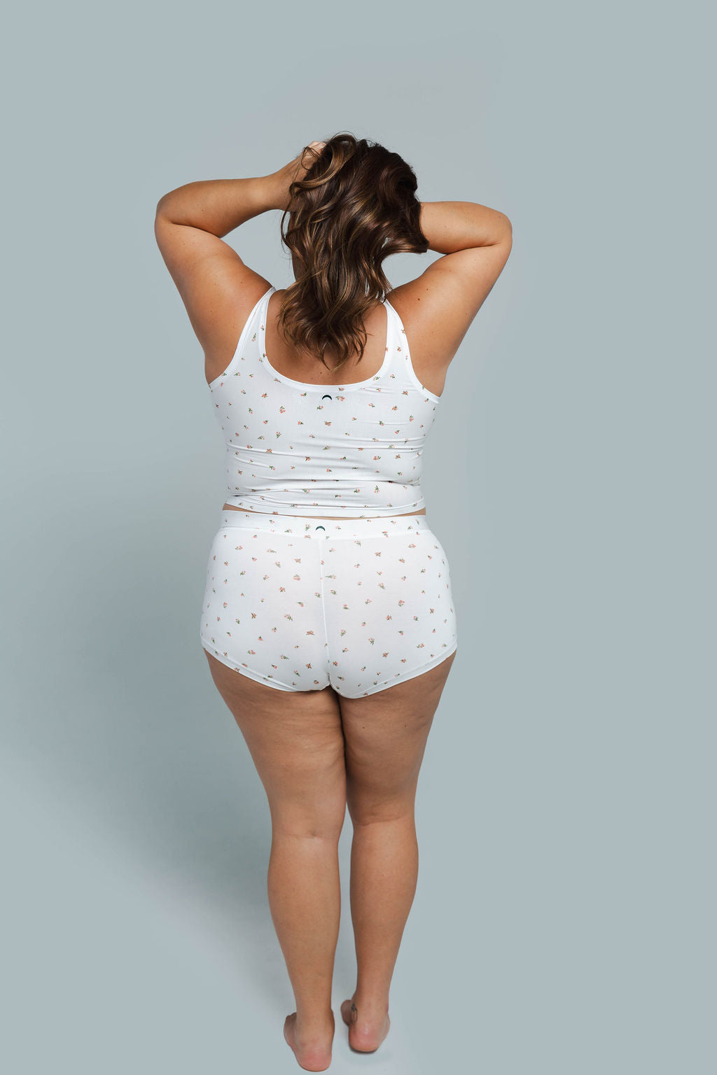 Morning Rose | Model is wearing size 2XL