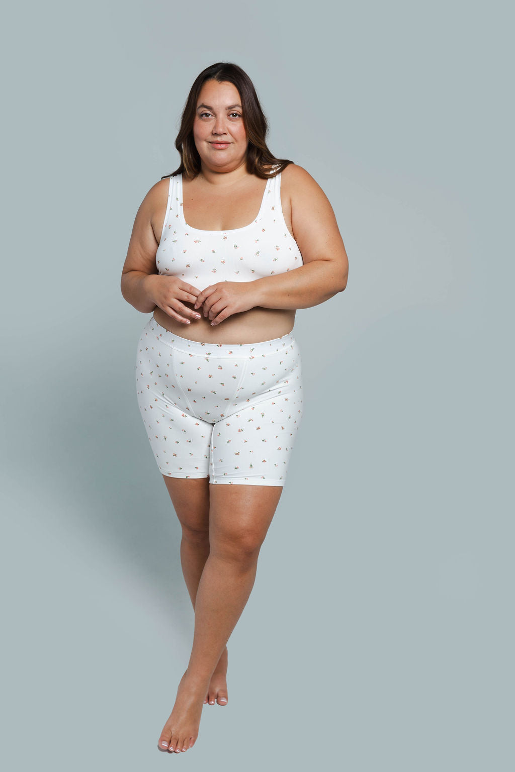 Morning Rose | Model is wearing size 2XL