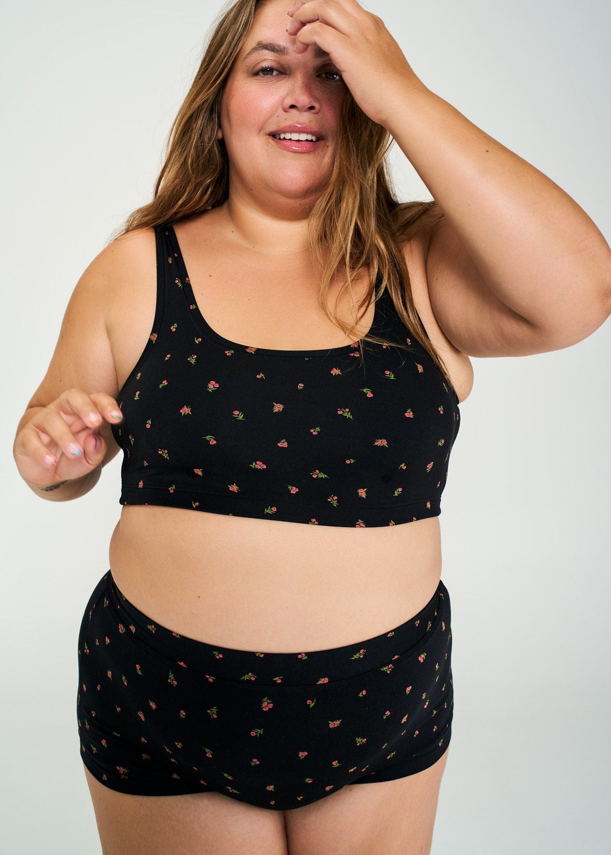 Midnight Rose | Model is wearing size XL bra & 2XL undie