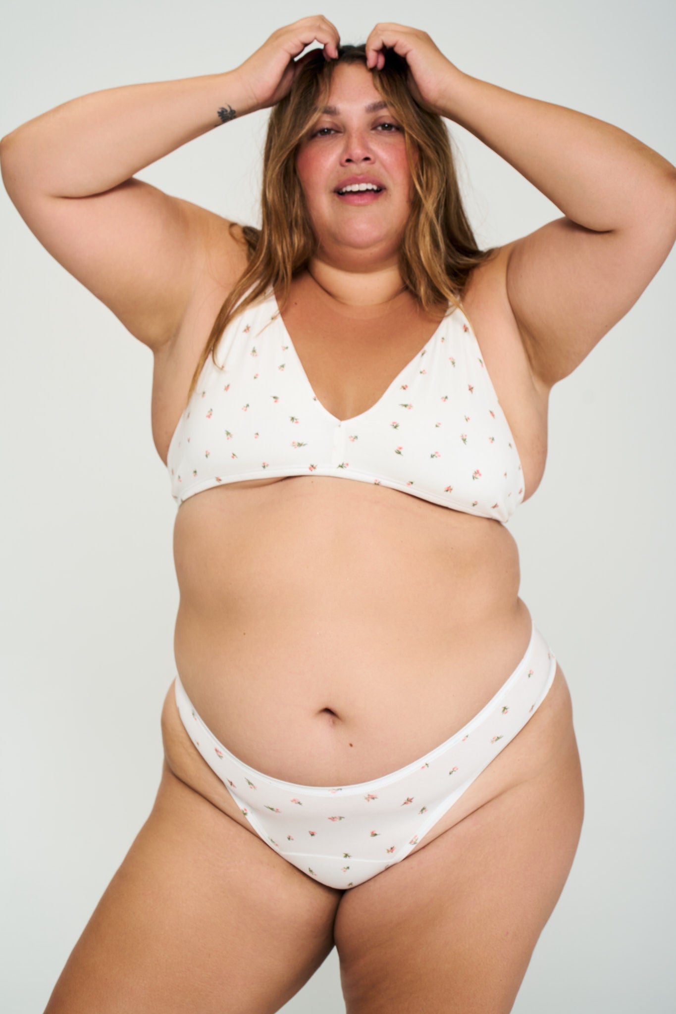 Morning Rose | Model is wearing size XL bra & 2XL undie