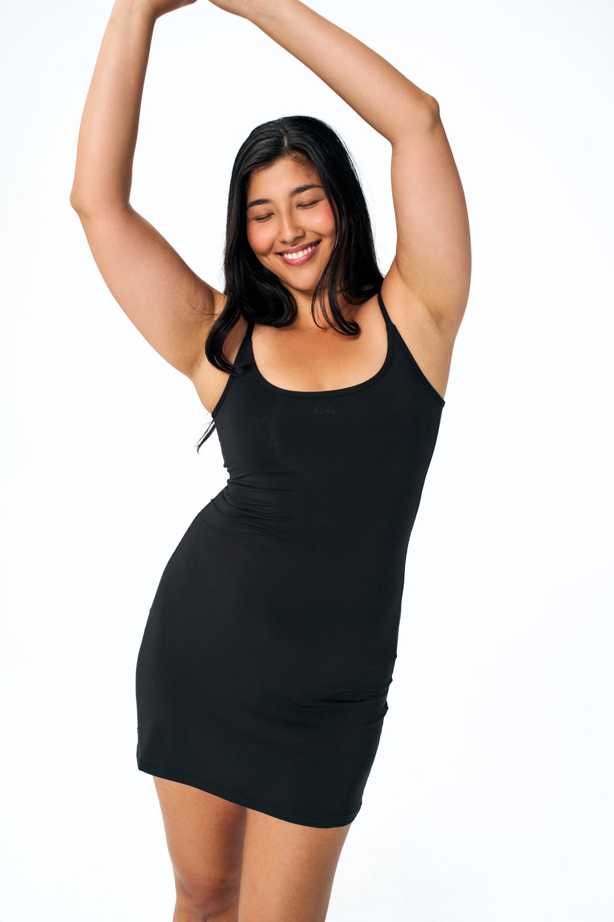 Black | Model is size L and 5'10".
