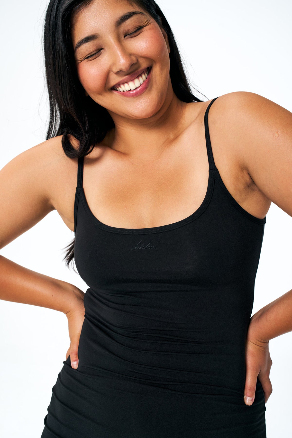 Black | Model is size L and 5'10".