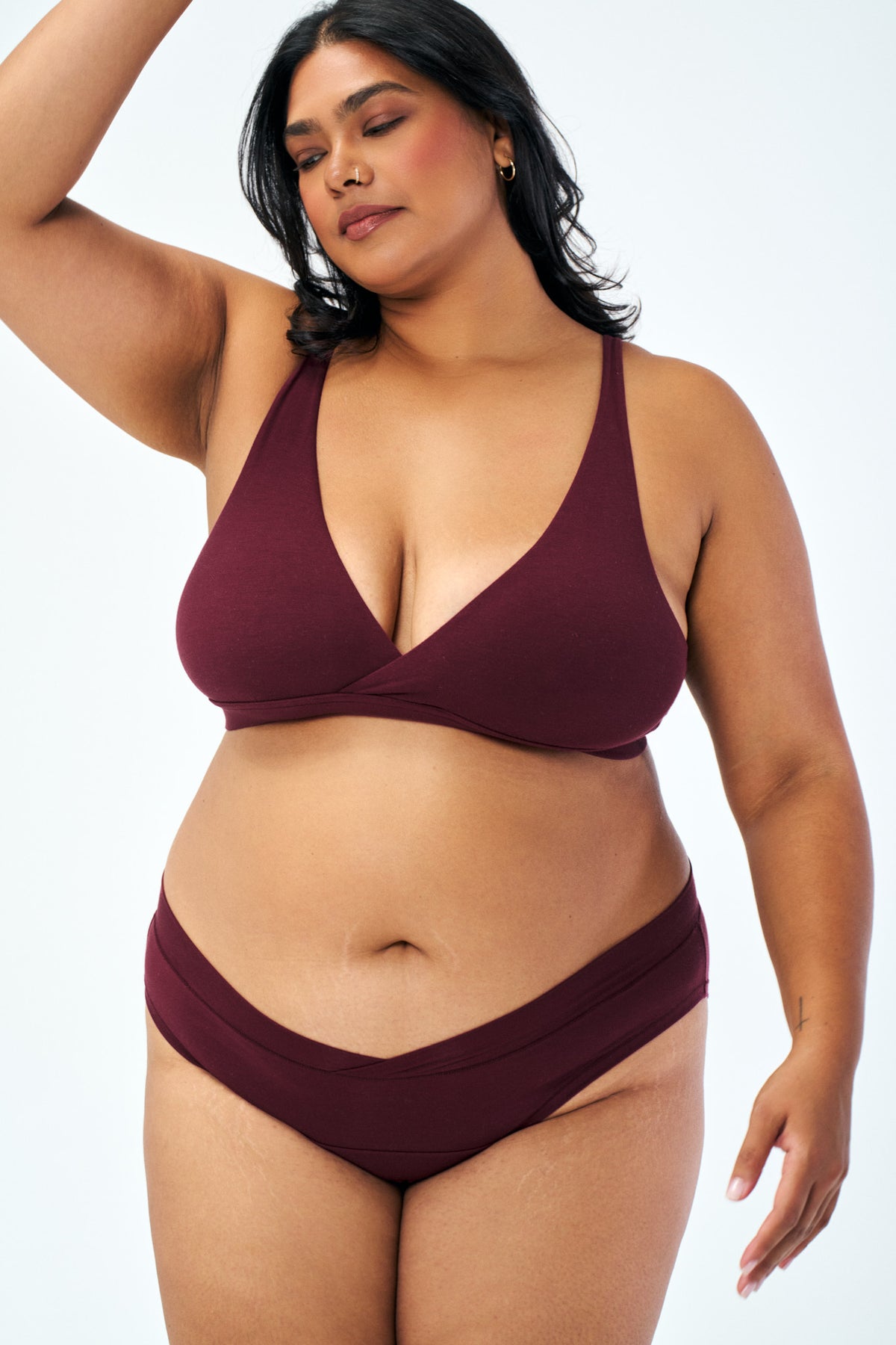 Merlot | Model wears size 2XL