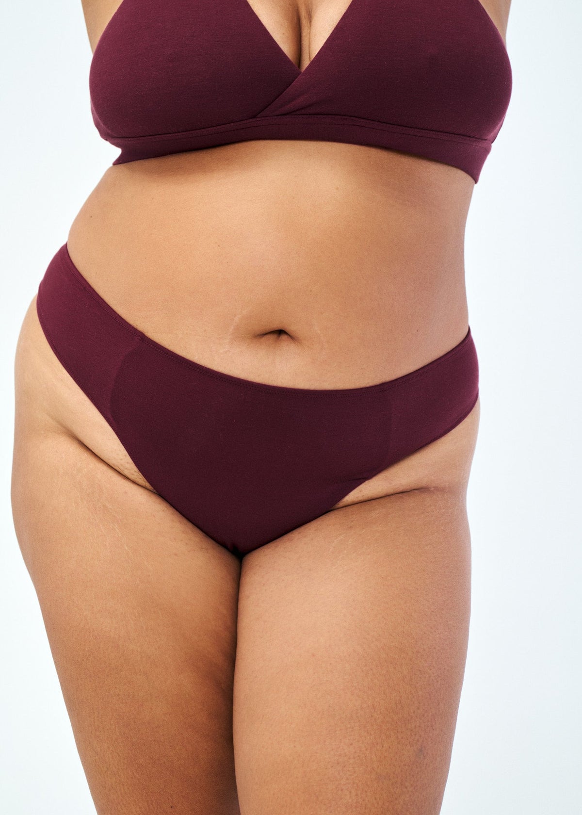 Merlot | Model wears size 2XL