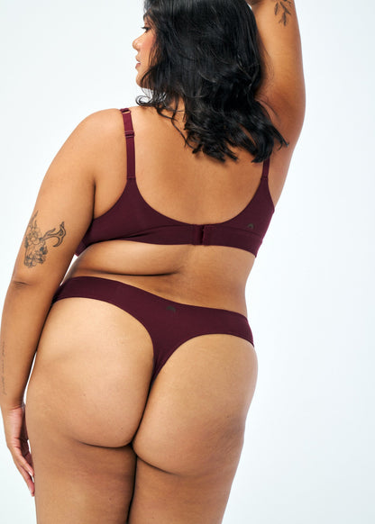 Merlot | Model wears size 2XL