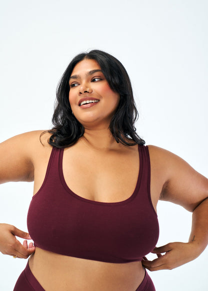 Merlot | Model wears size 2XL