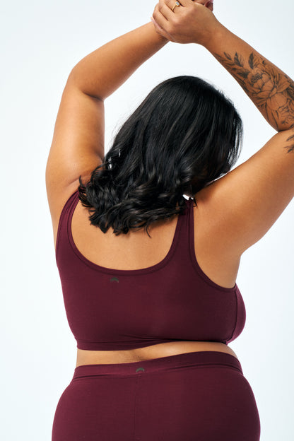 Merlot | Model wears size 2XL