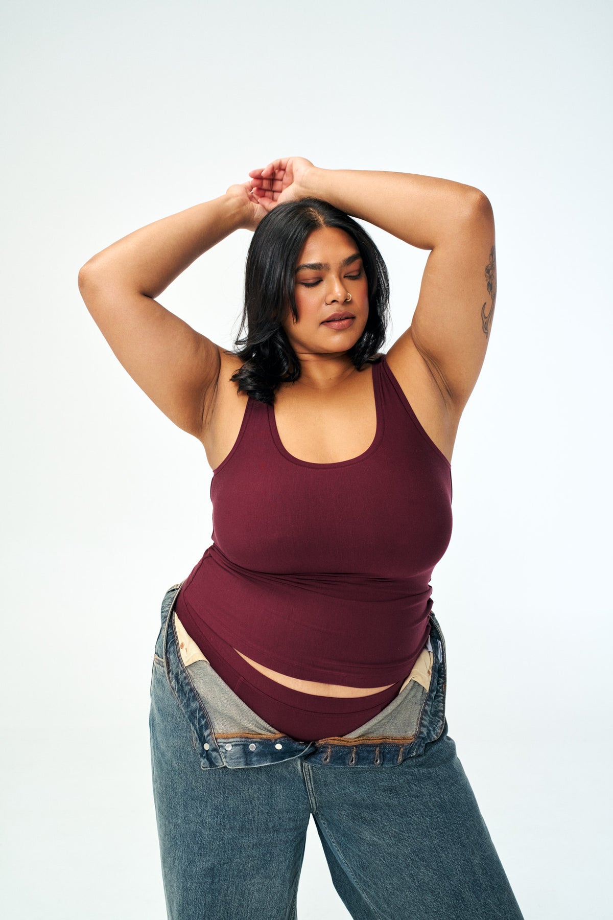 Merlot | Model wears size 2XL