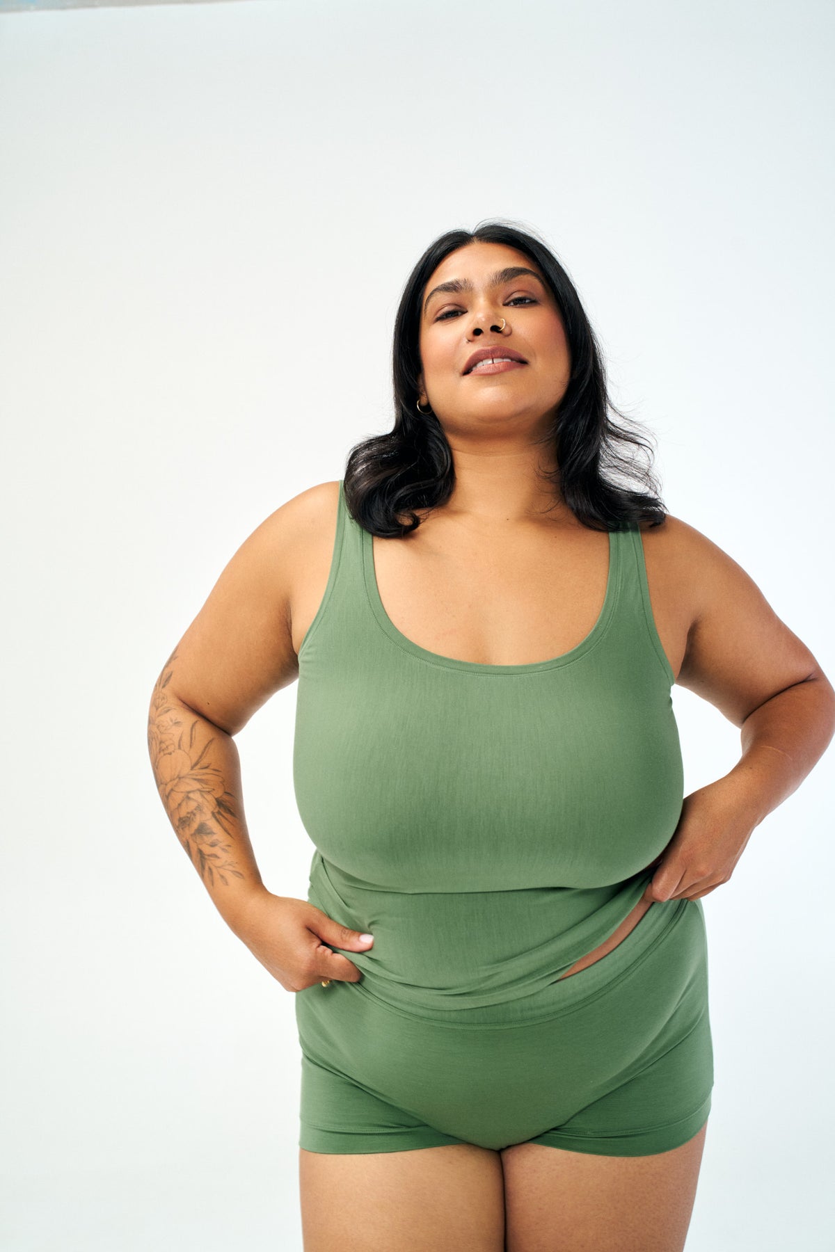 Thyme | Model wears size 2XL