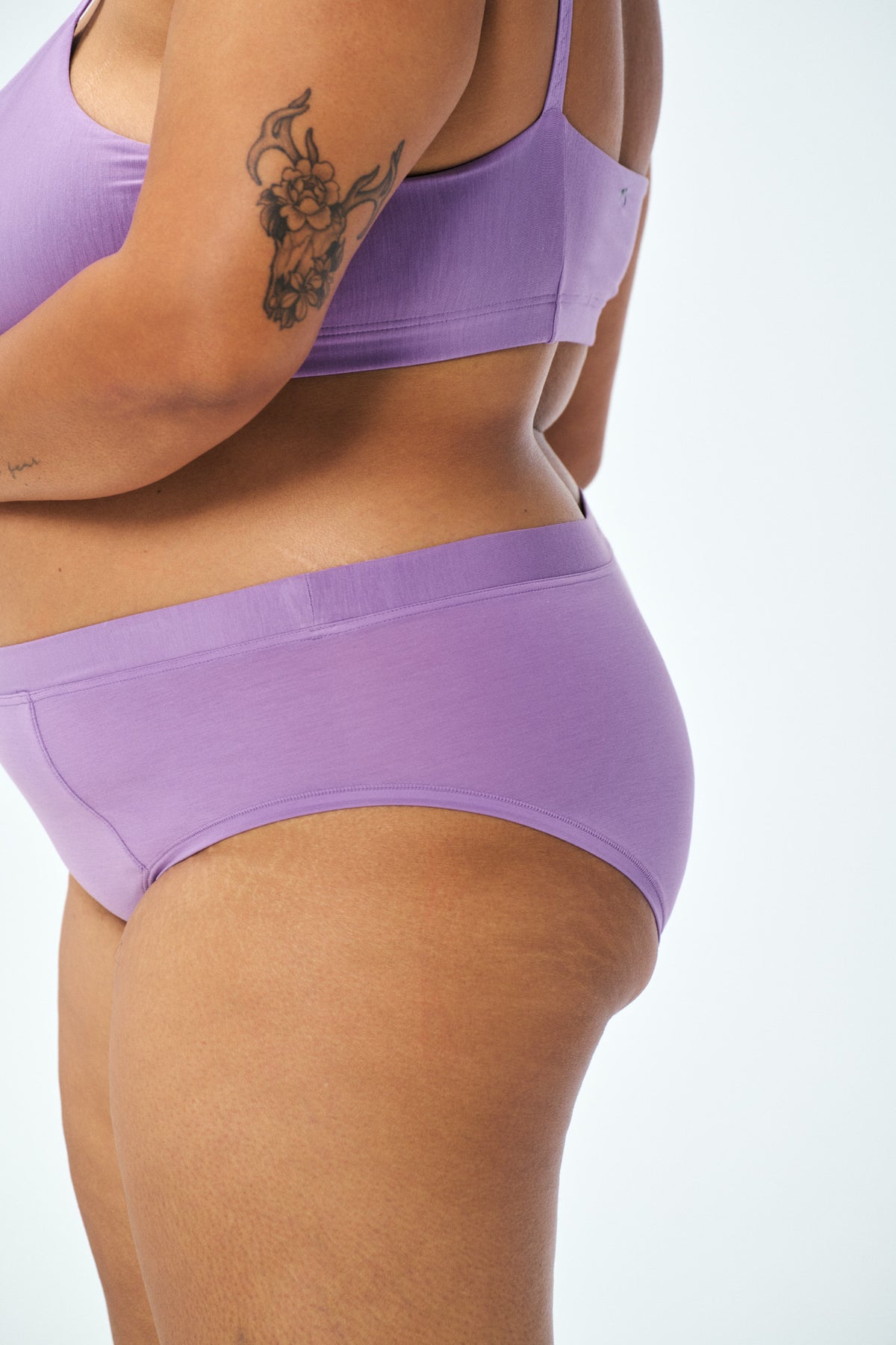 Aster | Model wears size 2XL