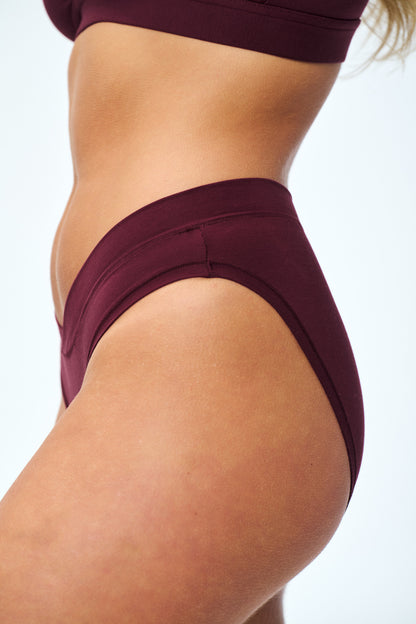 Merlot | Model wears size M