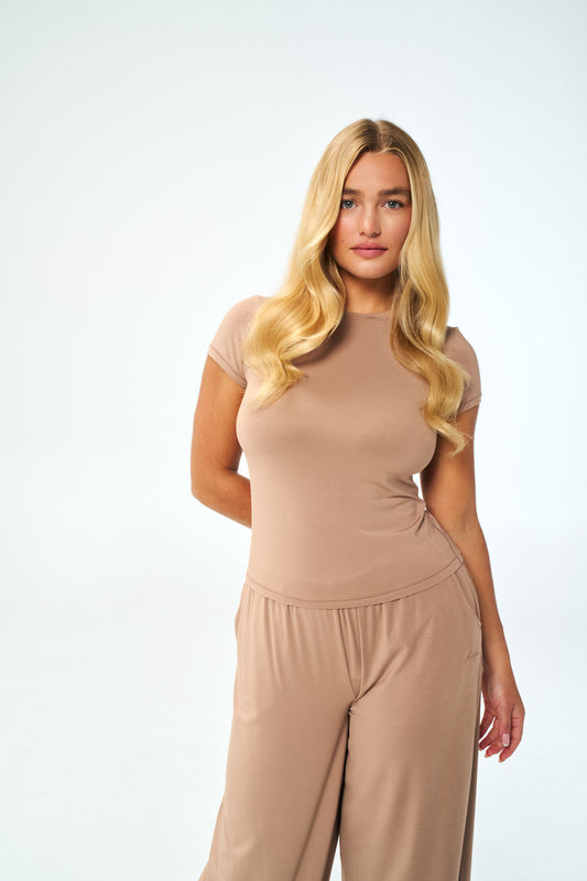 Tan | Model is size M and 5’7.5”.