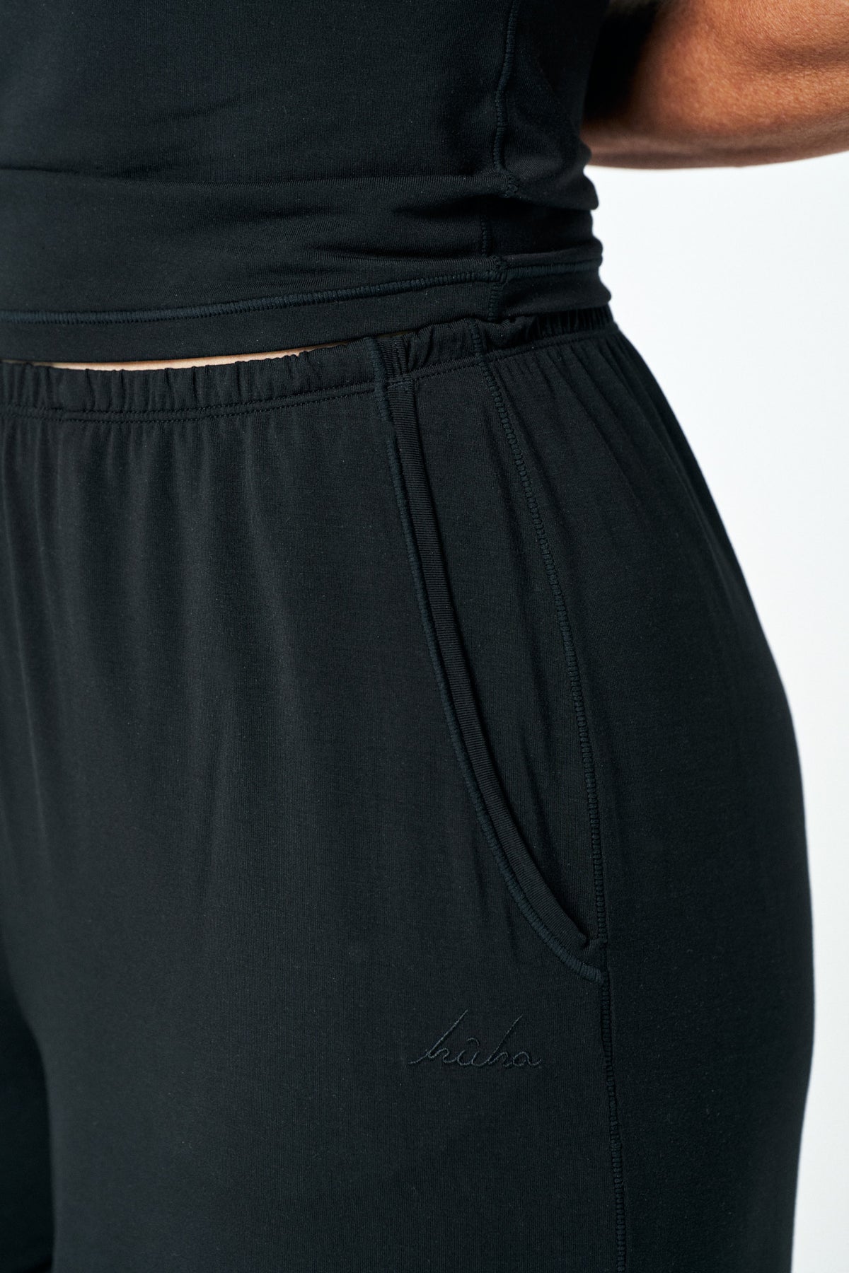 Black | Model is size XS and 5'8".