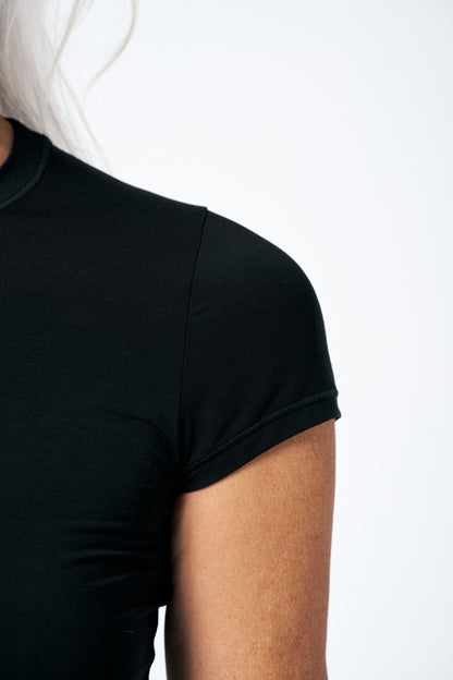 Black | Model is size XS and 5’8”.