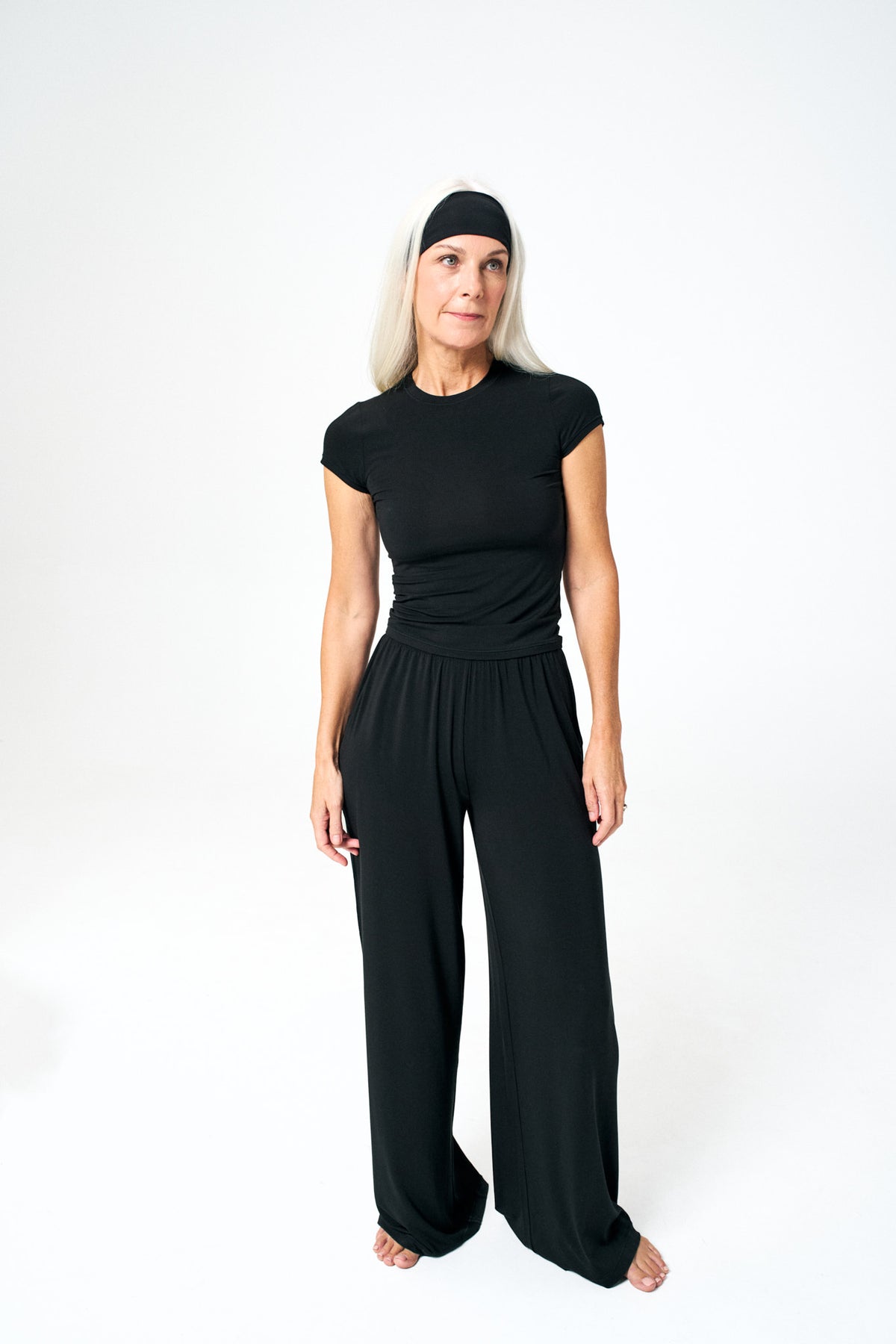Black | Model is size XS and 5’8”.