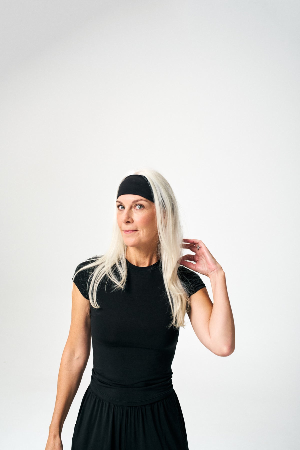 Black | Model is size XS and 5’8”.