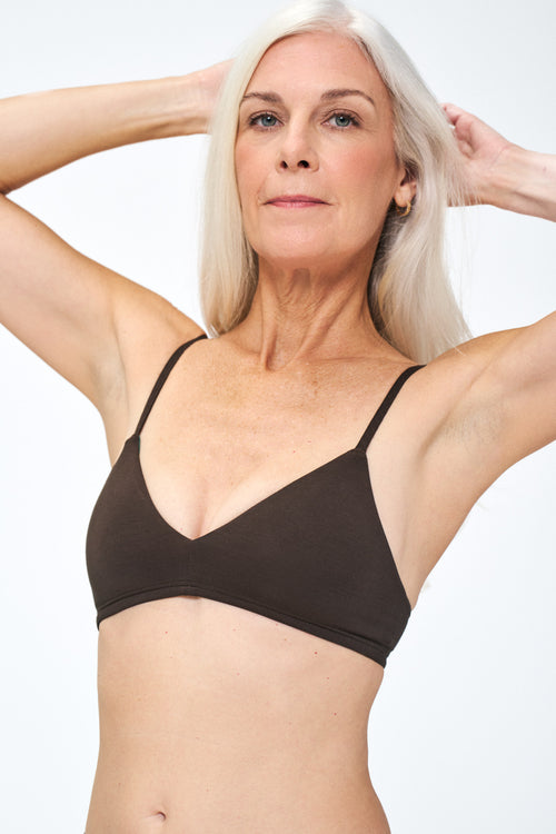 Java | Model is wearing size XS bra