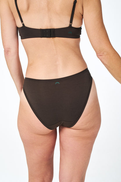 Java | Model is wearing size XS bra & undie