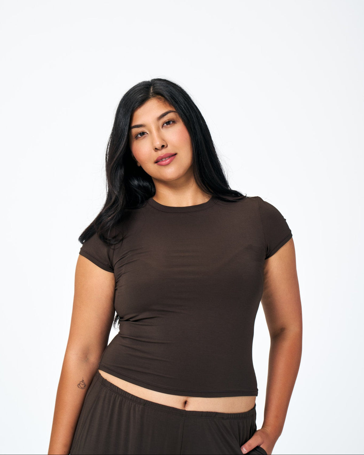 Java | Model is size M top, L bottom and 5'10".