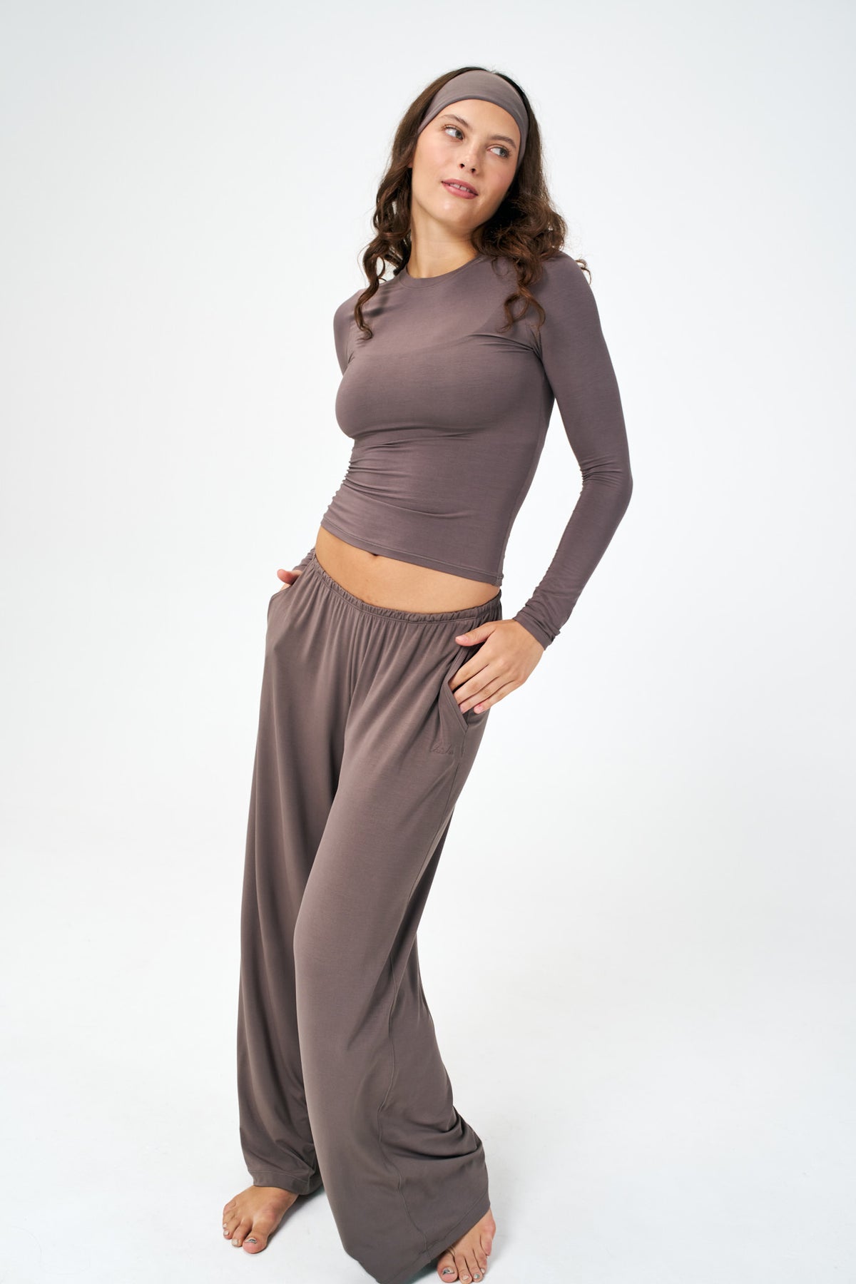 Iron | Model is size S top, XS bottom and 5'9"