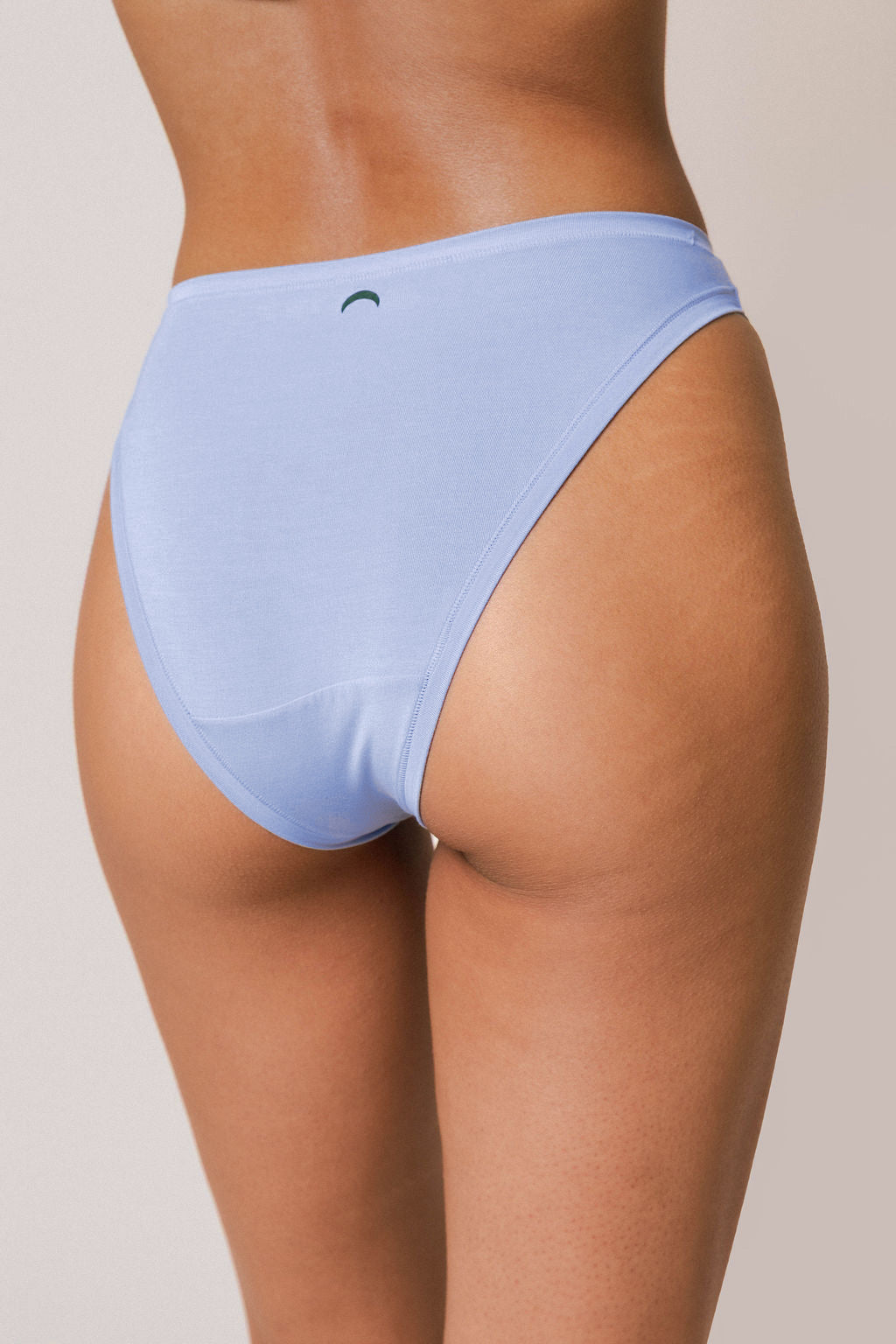 Hydrangea Blue | Model is wearing size XS