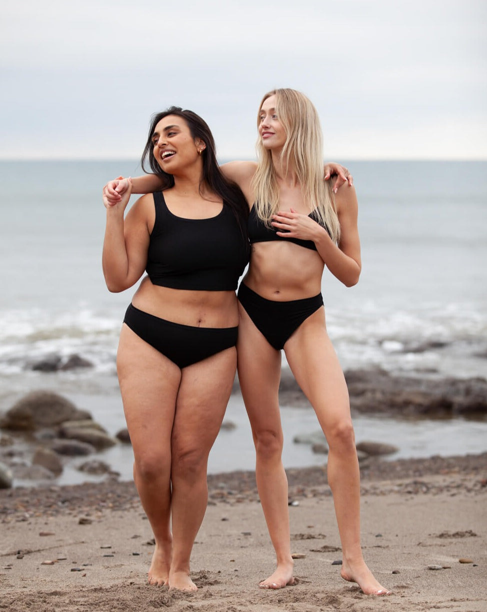 Black | Model (L) is wearing XL, Model (R) is wearing S