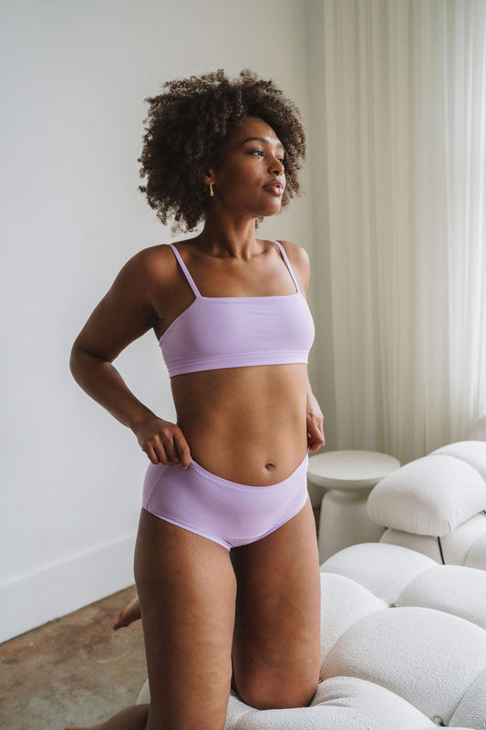 Lilac | Model is wearing size M