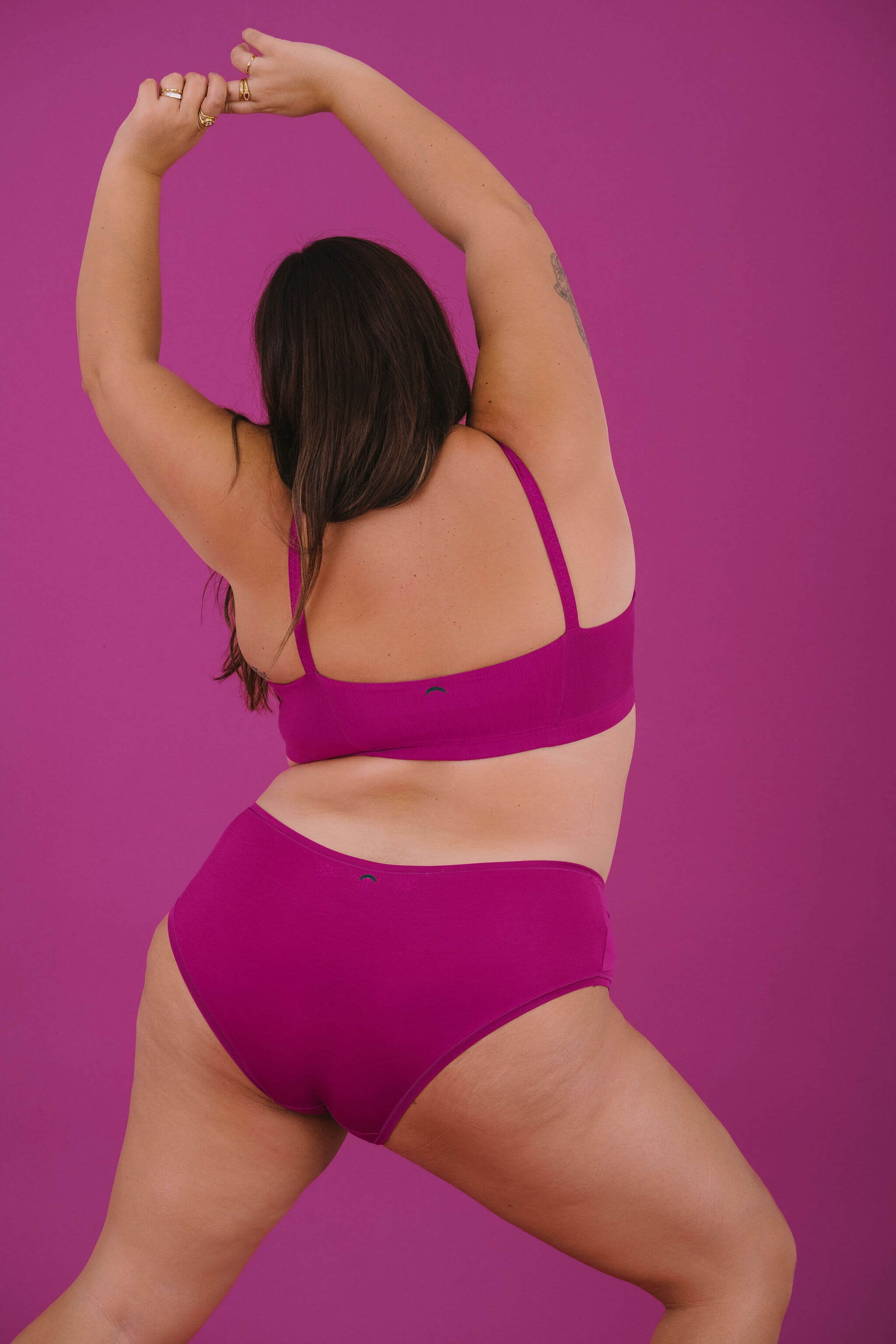 Berry | Model is wearing size 2XL