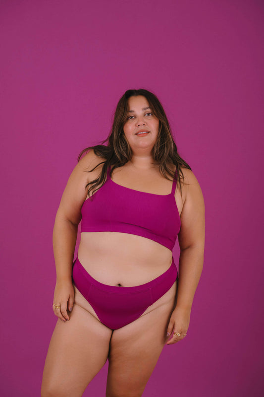 Berry | Model is wearing size 2XL