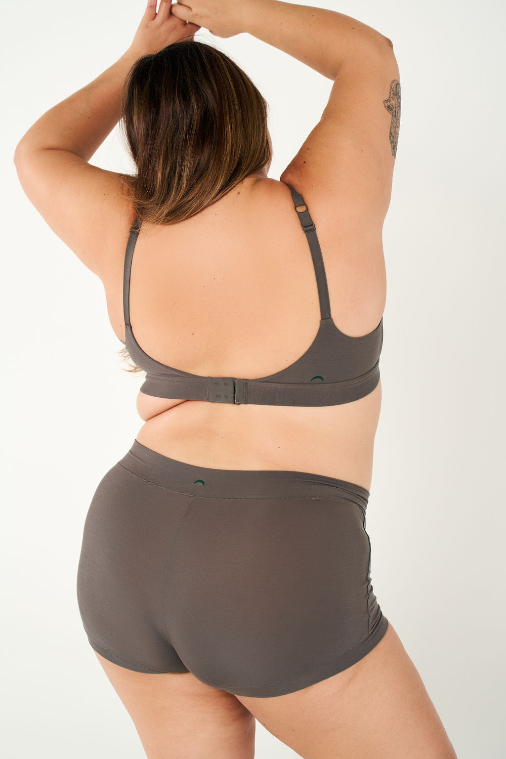 Tourmaline | Model is wearing size 2XL