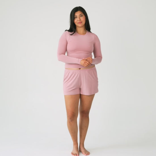 Quartz | Model is size M top, L bottom and 5'10"