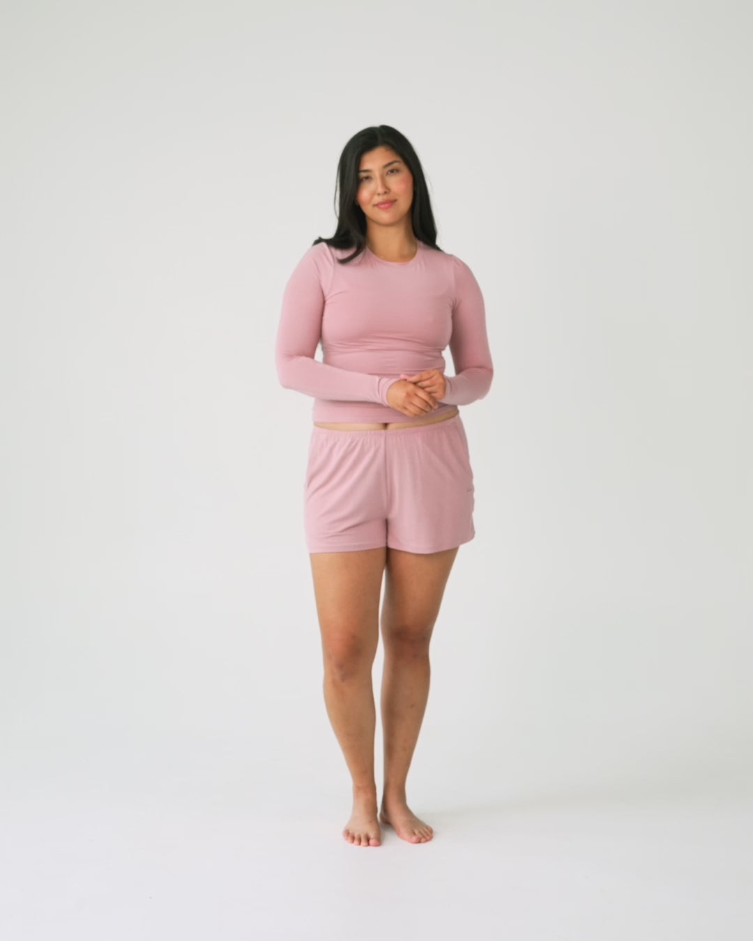 Quartz | Model is size M top, L bottom and 5'10"