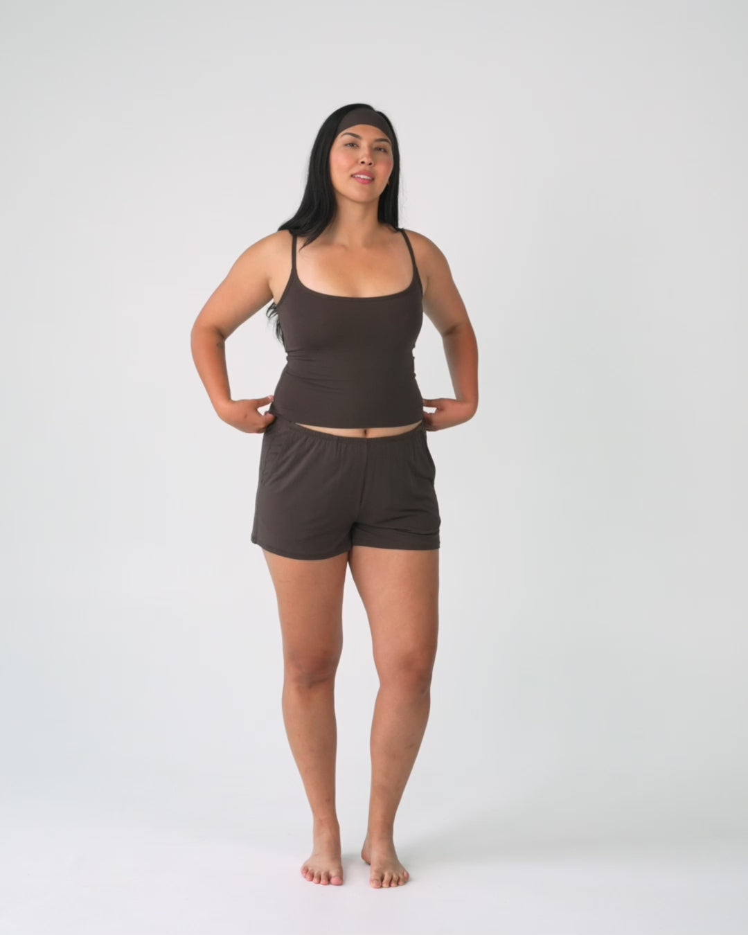 Java | Model is size M top, L bottom and 5'10"