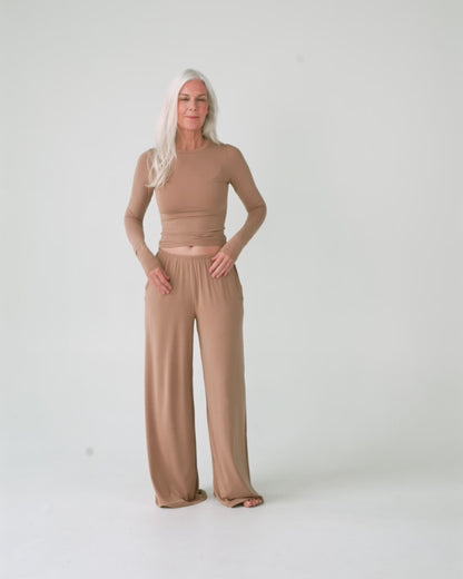 Tan | Model is XS and 5’8”